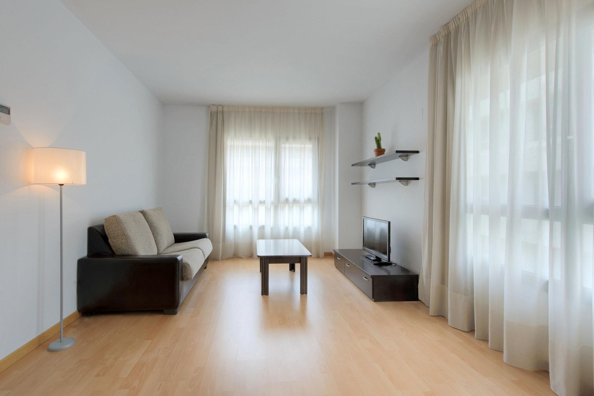 Madrid Airport Suites, Affiliated By Melia Екстериор снимка