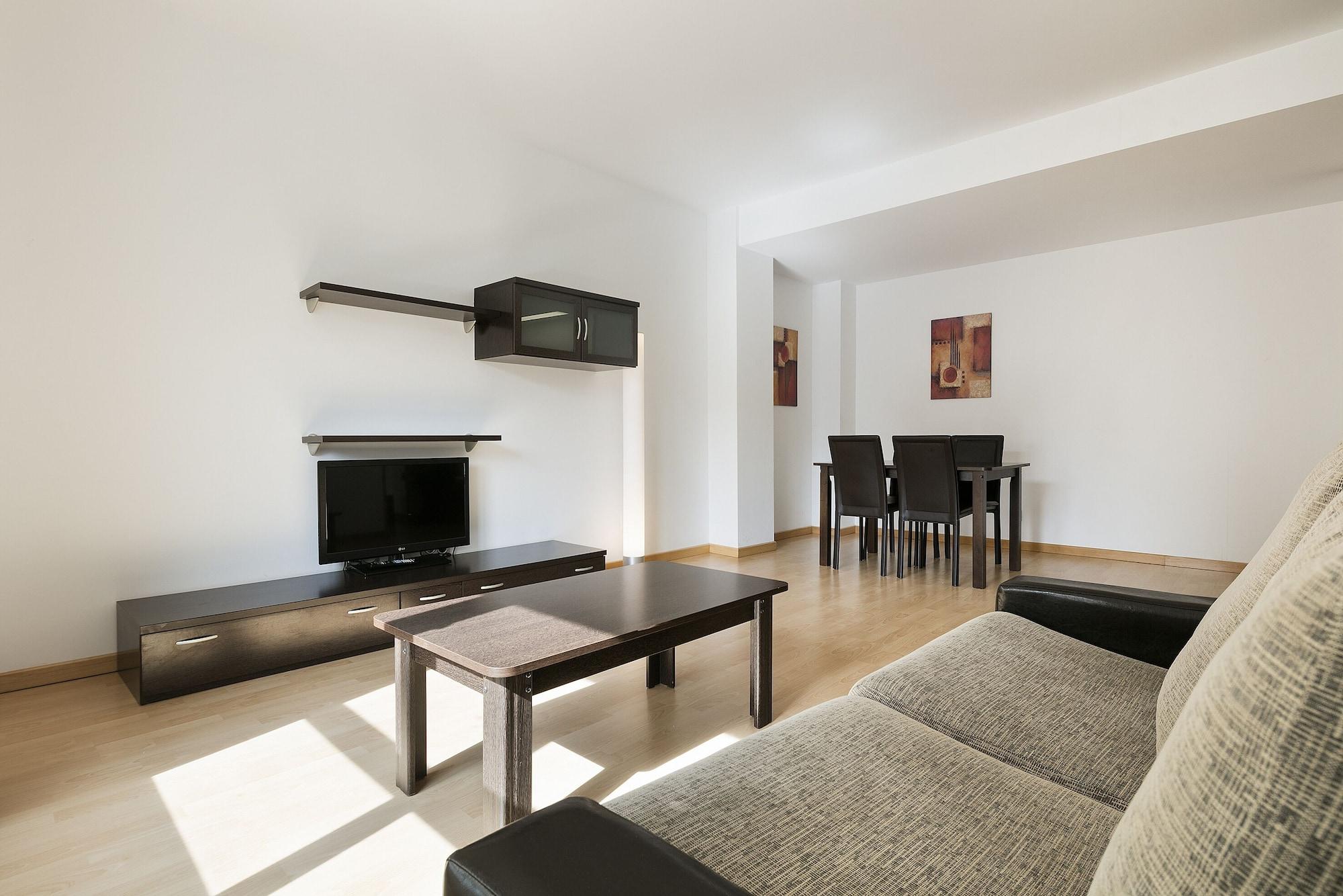 Madrid Airport Suites, Affiliated By Melia Екстериор снимка