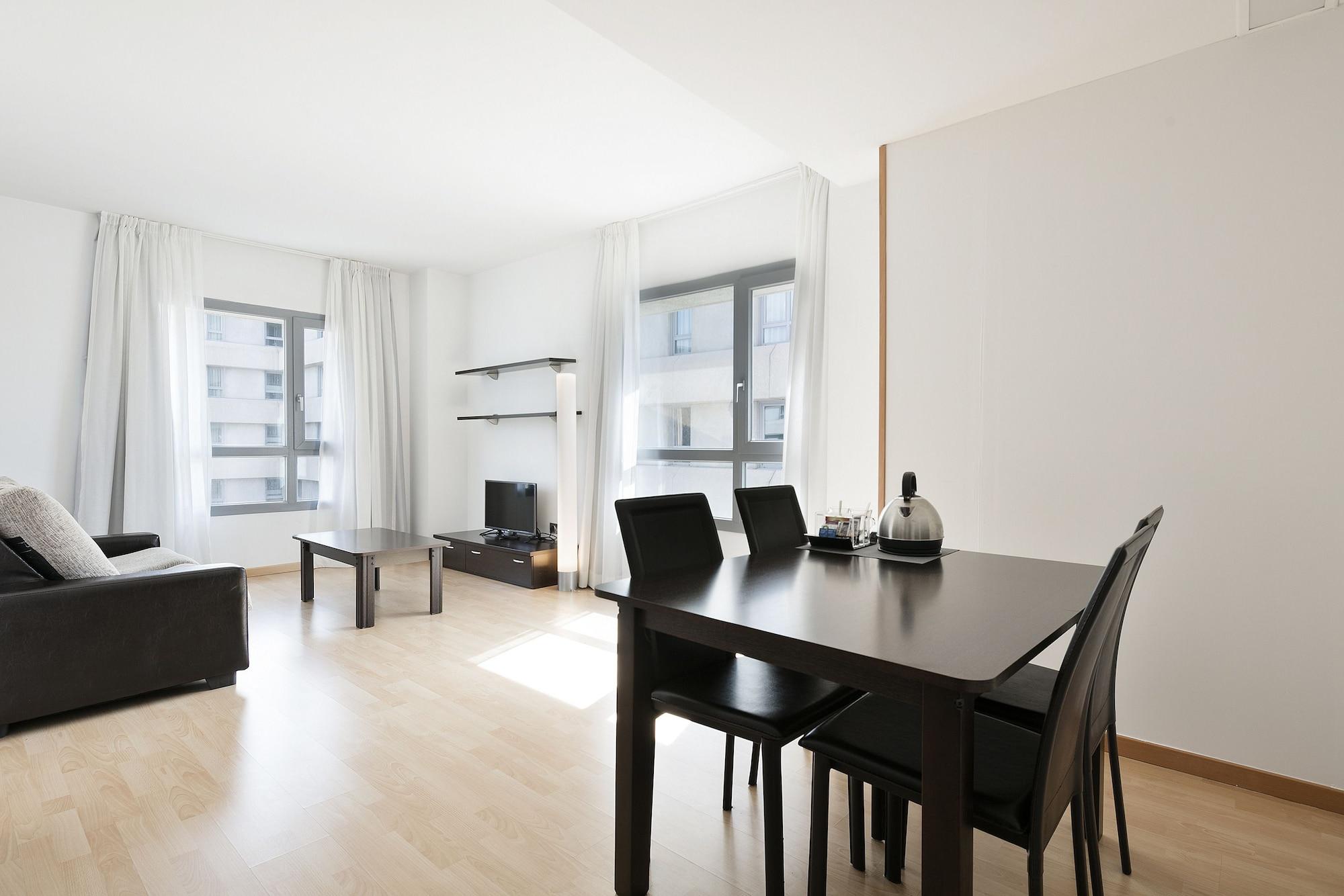 Madrid Airport Suites, Affiliated By Melia Екстериор снимка