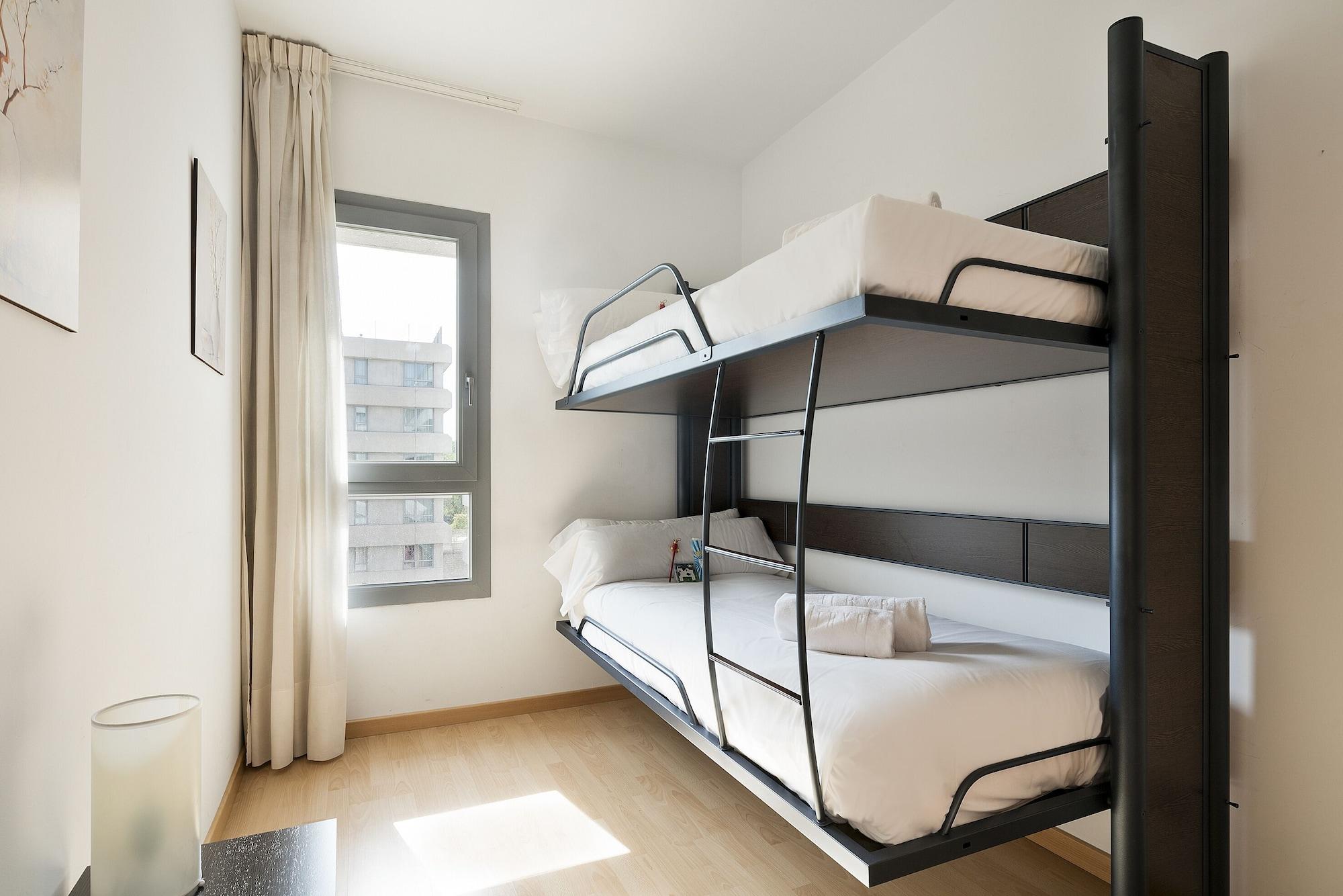 Madrid Airport Suites, Affiliated By Melia Екстериор снимка