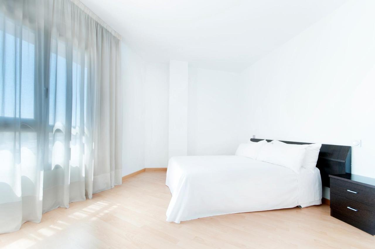 Madrid Airport Suites, Affiliated By Melia Стая снимка